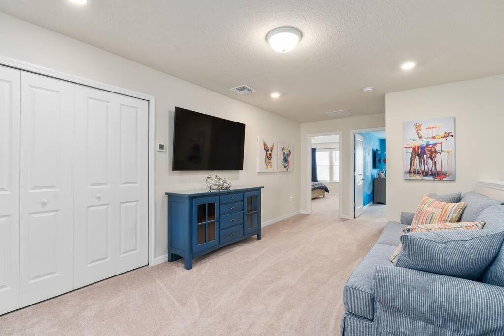 Holiday home 5br Family Retreat Mickey, Toy Story Rooms, Private Pool