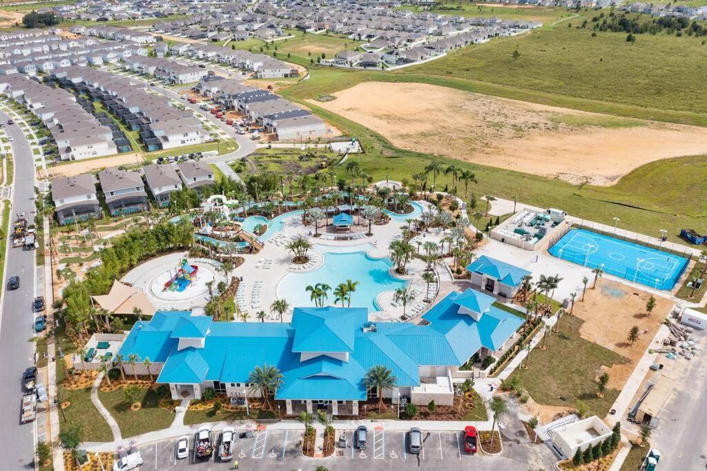 Holiday home 5br Family Retreat Mickey, Toy Story Rooms, Private Pool *