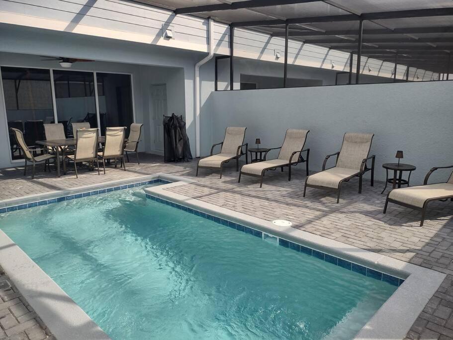 Holiday home 5br Family Retreat Mickey, Toy Story Rooms, Private Pool *