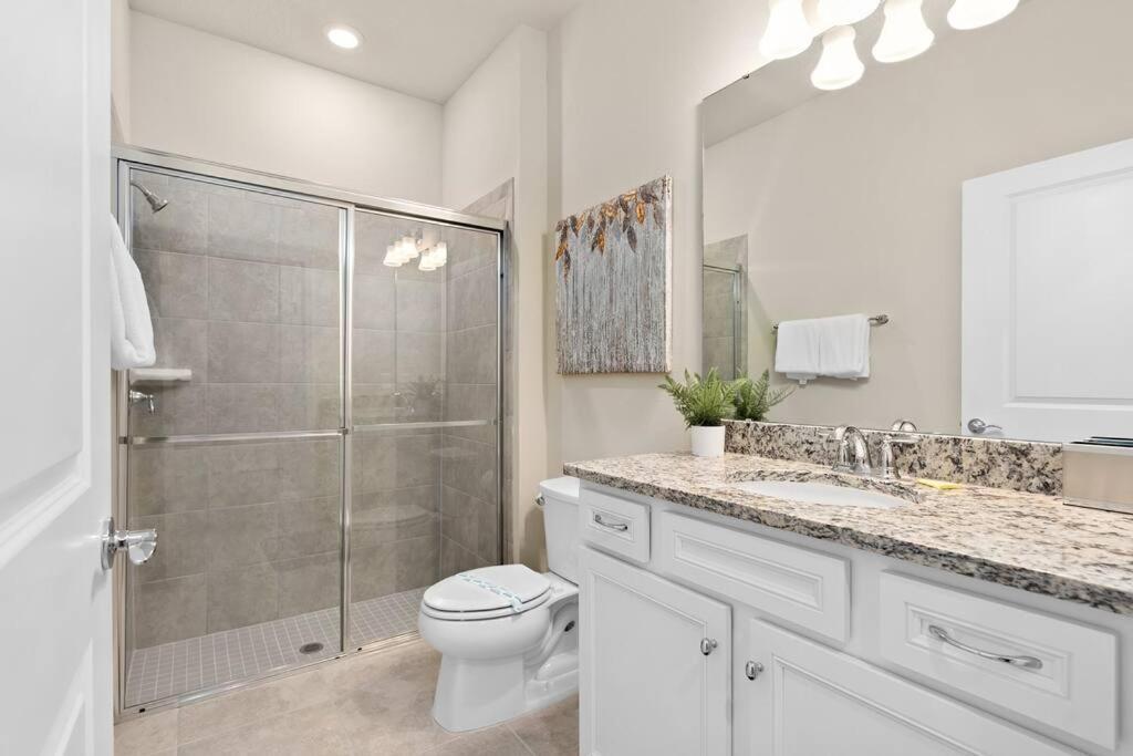 Holiday home 5br Family Retreat Mickey, Toy Story Rooms, Private Pool Davenport